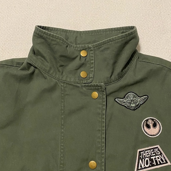 Star Wars Women’s Jacket - Picture 8 of 13